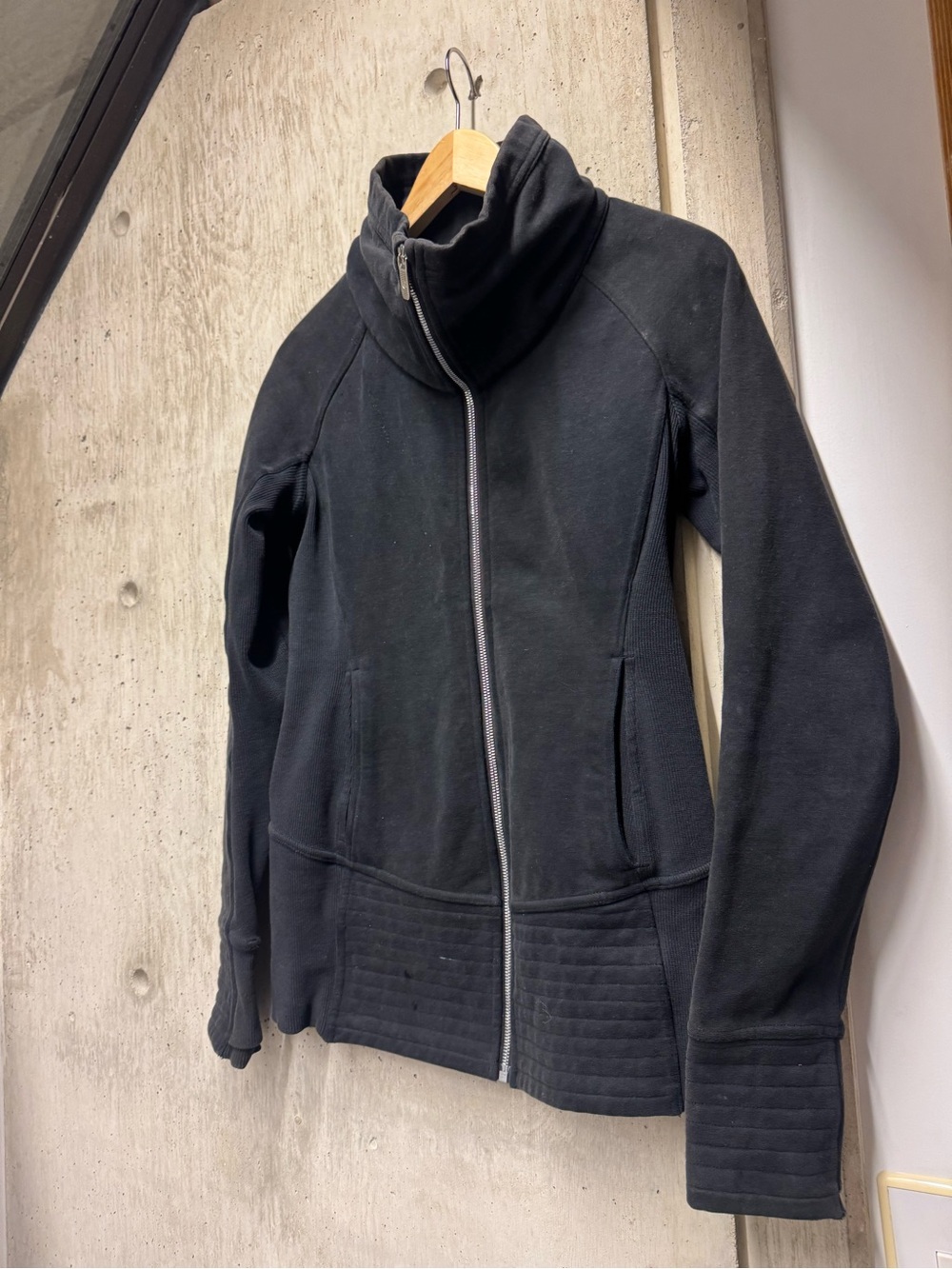 Lululemon High Collar jacket